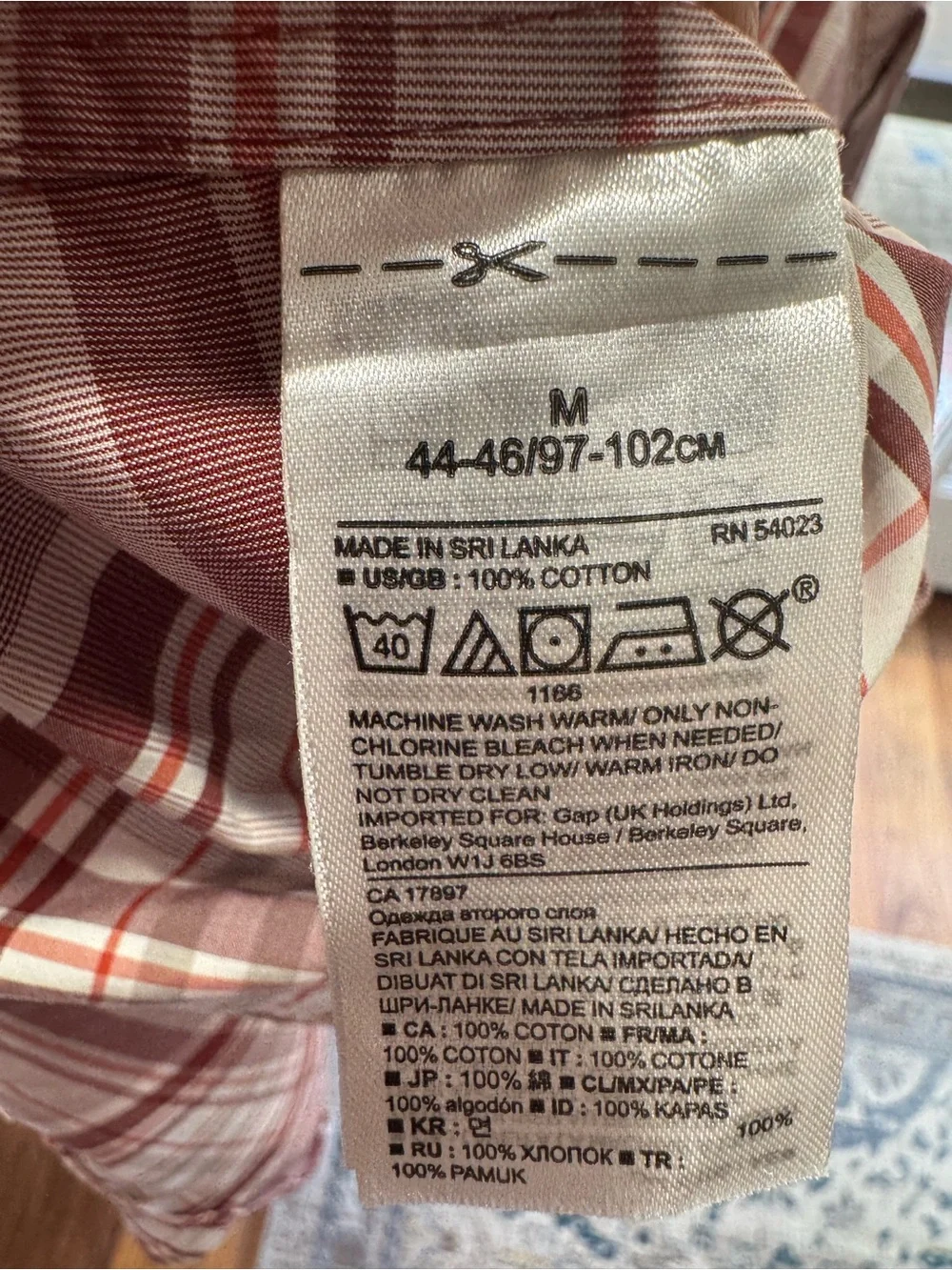 Banana Republic Burgundy White Plaid Button-Down Shirt Medium Camden Fit